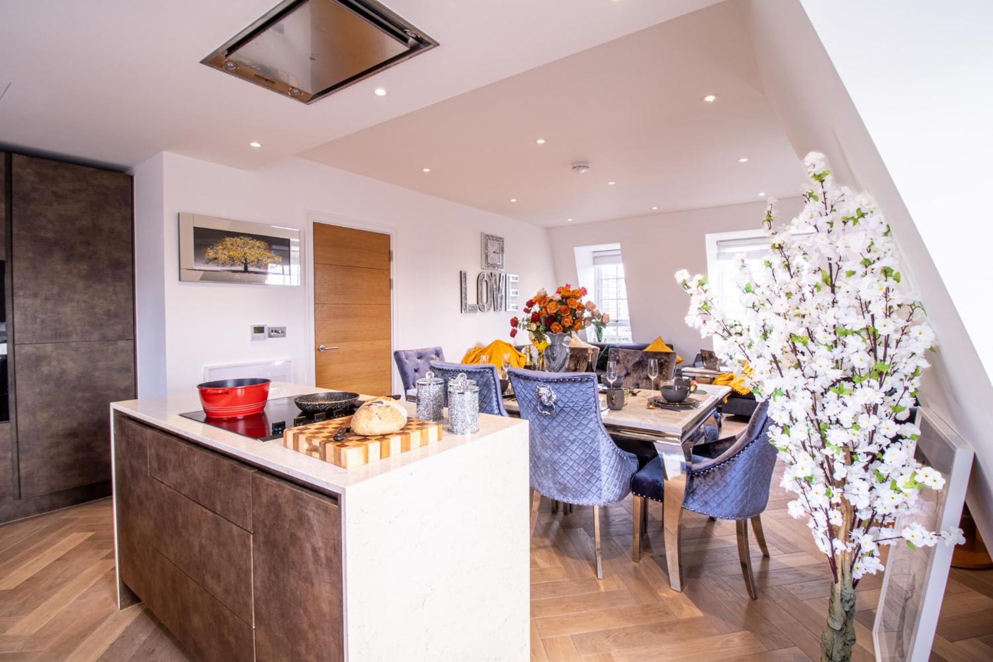 Elegant 3-Bedroom Penthouse In Marble Arch 70 Londres Extérieur photo